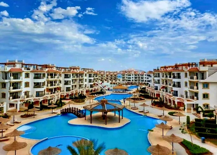 Paradise View At Hills Otel
