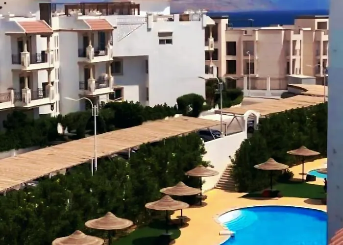 Paradise View At Hills Szálloda 5*